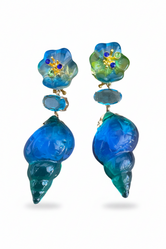 LUP87-LUCIA PIÑA-ARETES DE CARACOLES EN RESINA CON FLOR -S1624