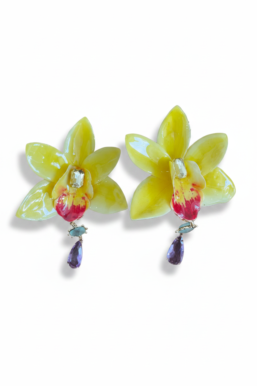 LUP126-LUCIA PIÑA-ARETES DE FLORES EN RESINA CON PIEDRA NATURAL Y CRISTAL-S1624