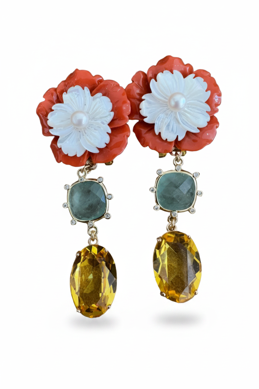 LUP136-LUCIA PIÑA-ARETES DE FLOR EN RESINA CON FLOR EN MADRE PERLA CON PIEDRA NATURAL Y CRISTAL  -S1508