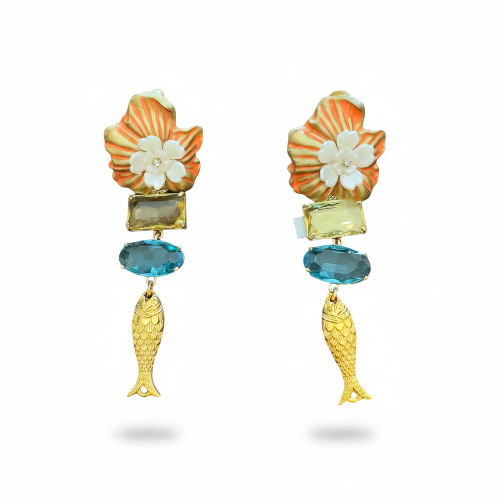 LUP53-LUCIA PIÑA -ARETES DE FLORES EN RESINA CON CRISTALES Y PEZ EN BAÑO DE ORO  -S1508