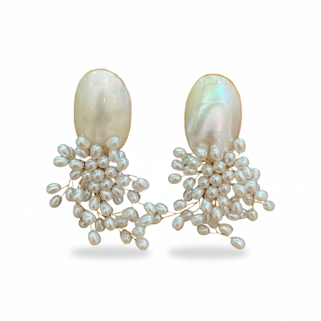 LUP39-LUCIA PIÑA-ARETES DE CONCHA CON PERLA SINTÉTICA  -S1624