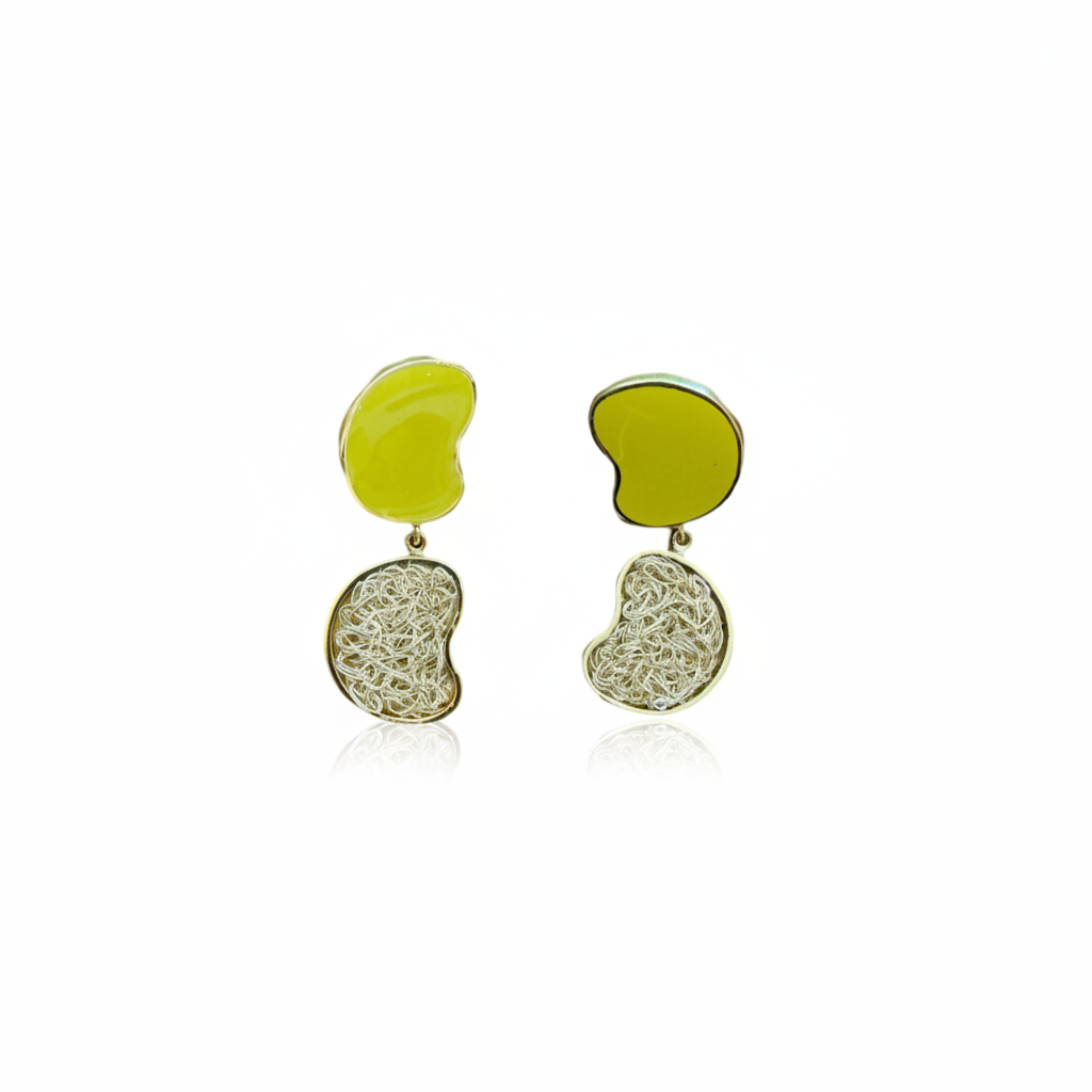 DMLN48-DANIELA MILLAN-ARETES LUNA AMARILLOS-S4580